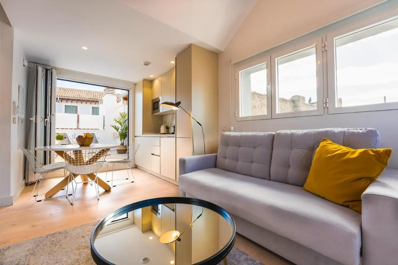 Appartamento Debambu Suites Málaga Spagna