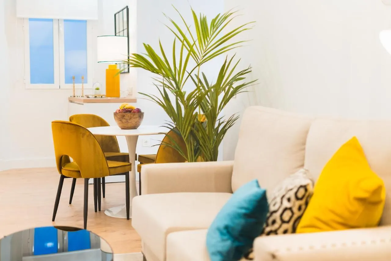 Debambu Suites Málaga 0*,