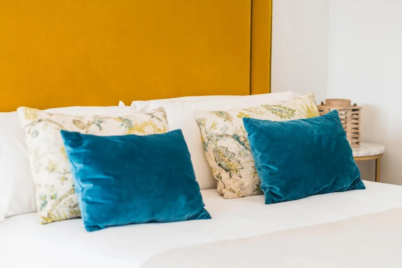 Debambu Suites Málaga 0*,